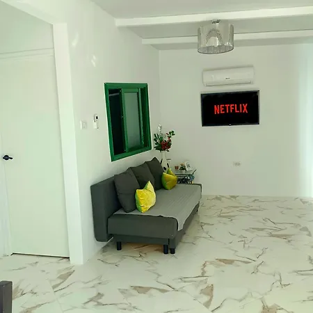 Casa Cristal アパート アロナ